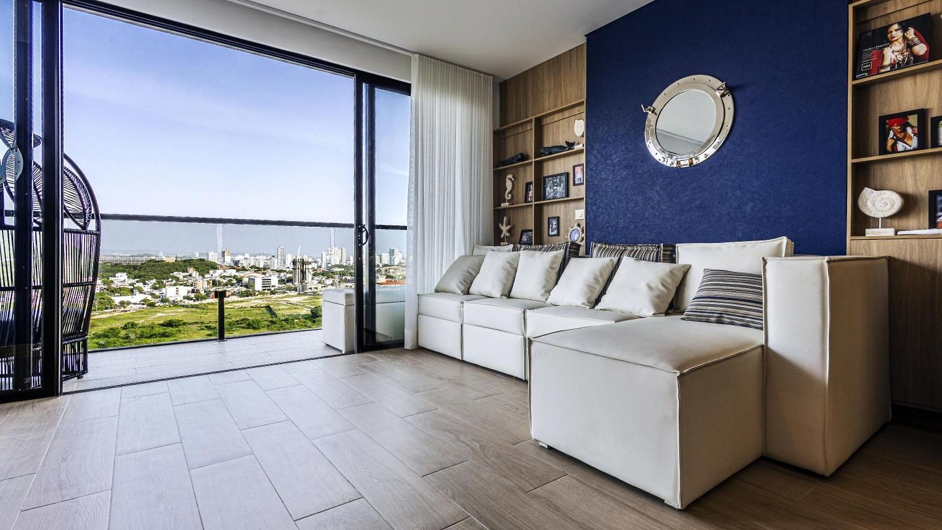 New Apartment, Rooftop Pool View, - Visitors Not Allowed Apartamento