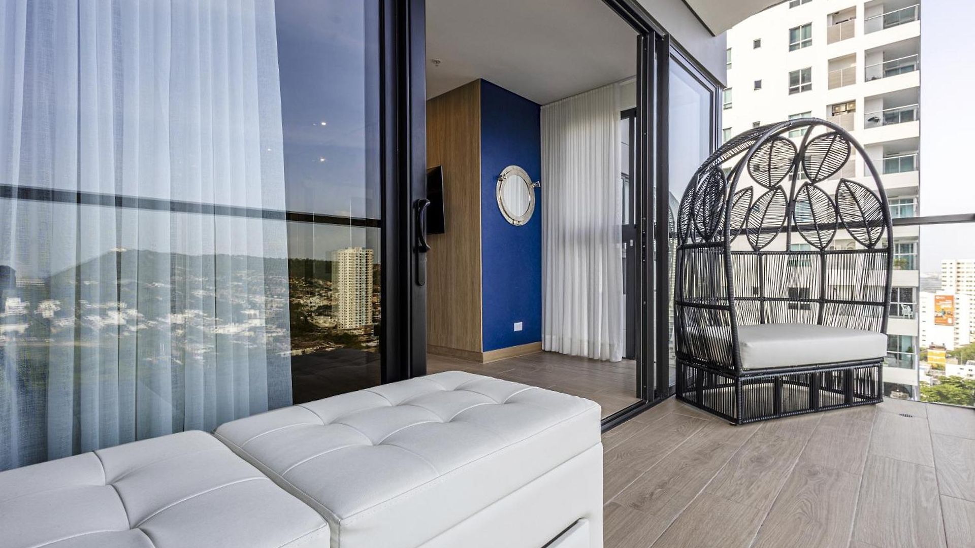 New Apartment, Rooftop Pool View, - Visitors Not Allowed
